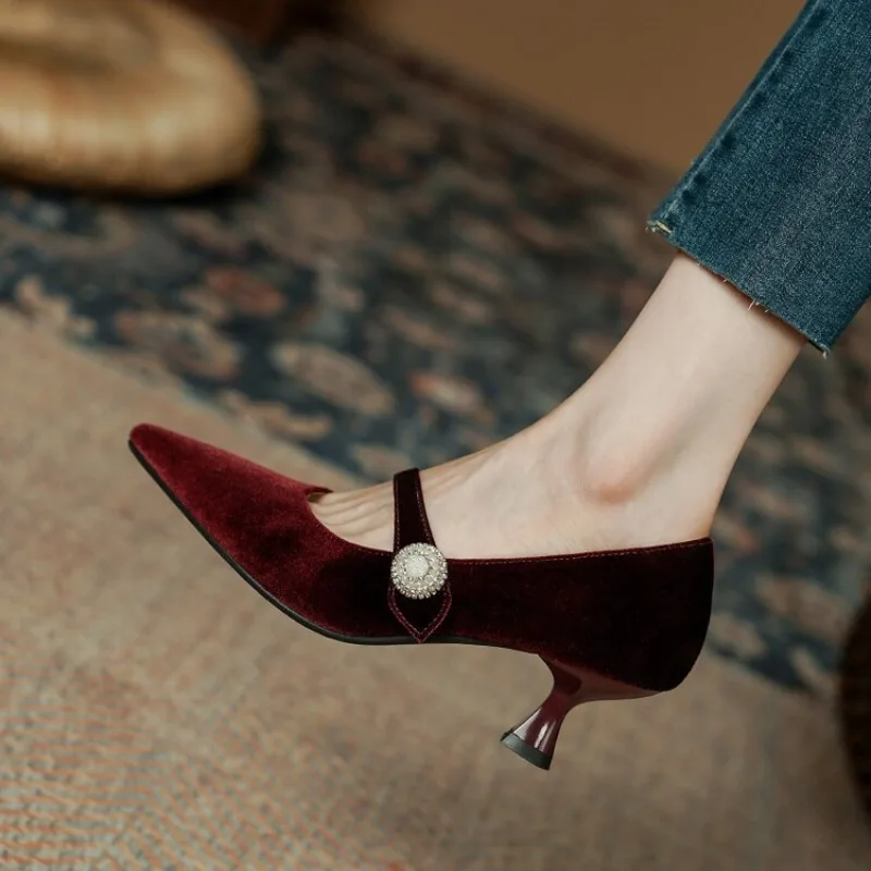Wine Red Pointed Toe Mary Jane - огляд і ціна Women'S Heels