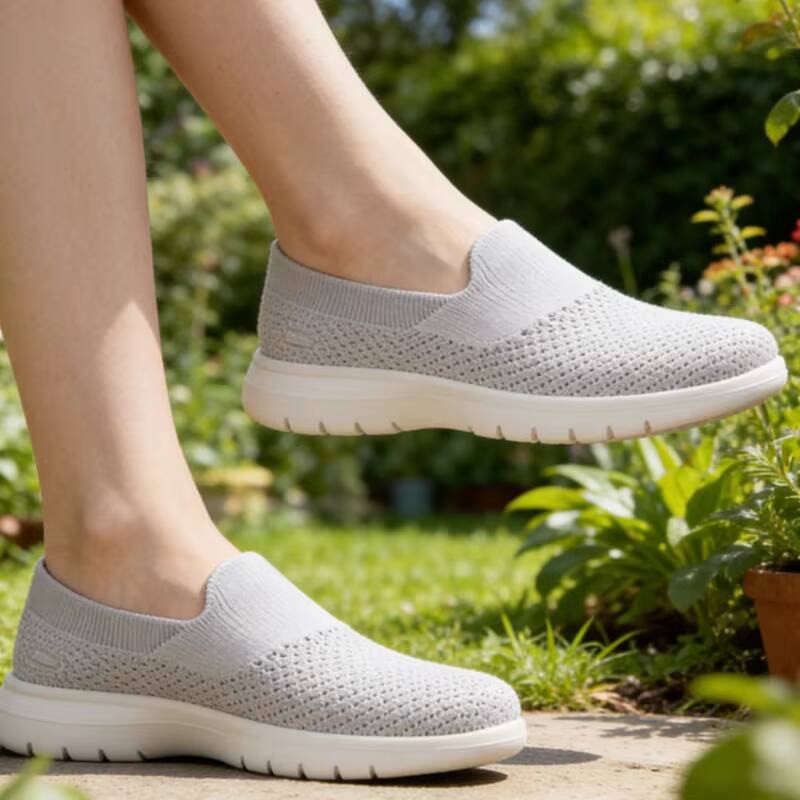 Skechers Women's Casual Shoes  - огляд і ціна Women Shoes Skechers