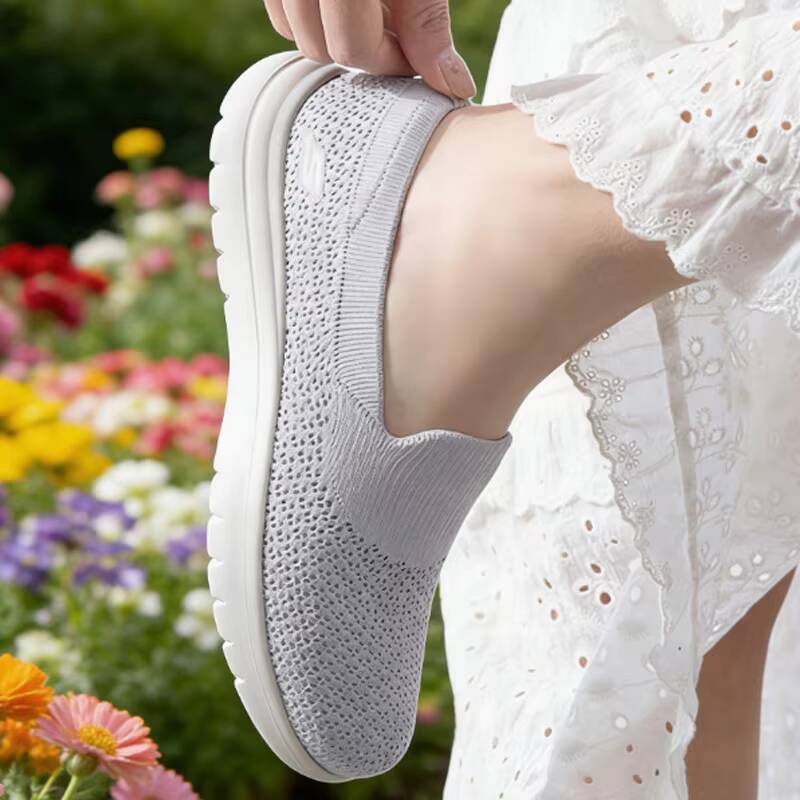Skechers Women's Casual Shoes  - огляд і ціна Women Shoes Skechers